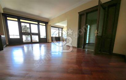 Bağdat Caddesi Şaşkınbakkal da Ofise Uygun Kiralık Daire