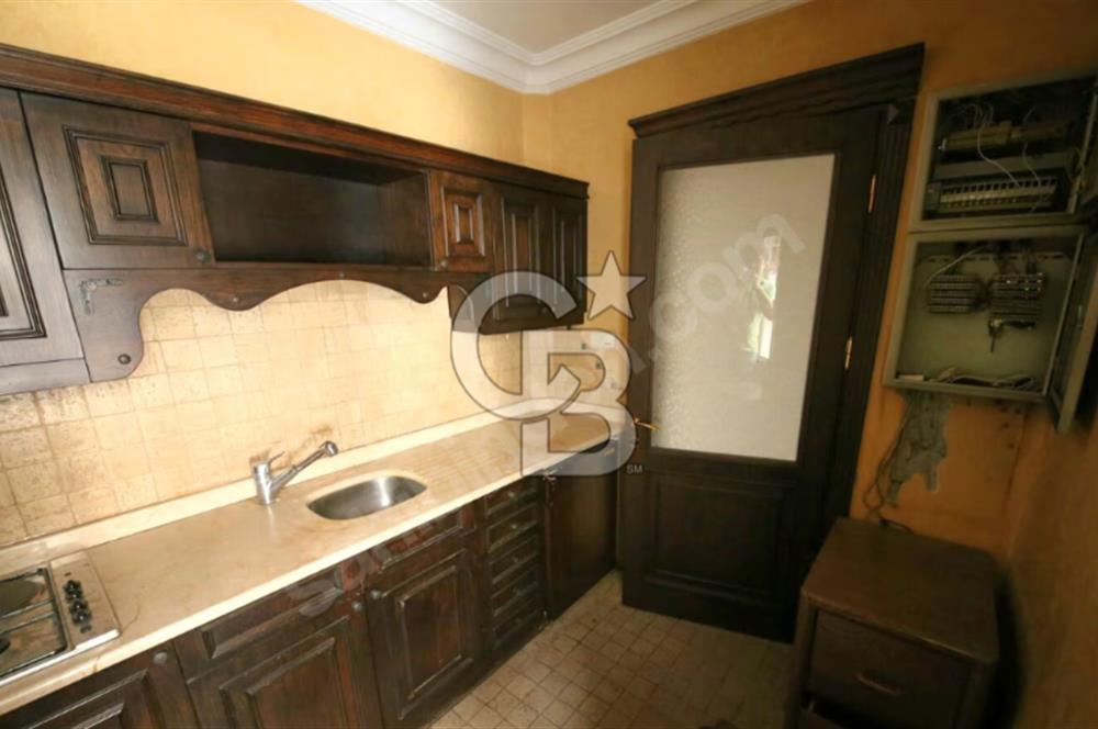 Bağdat Caddesi Şaşkınbakkal da Ofise Uygun Kiralık Daire