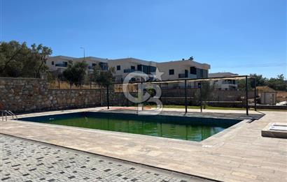 SİTE İÇİ SONSUZ DENİZ DOĞA MANZARALI SATILIK 1+1 DAİRE