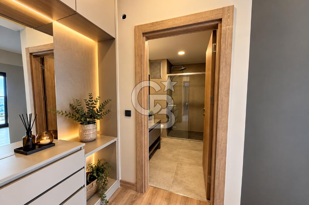 ÇİĞLİ İZKENT'TE HAVUZLU SİTE İÇERİSİNDE 1+1 55M2 SATILIK LÜKS DAİRE