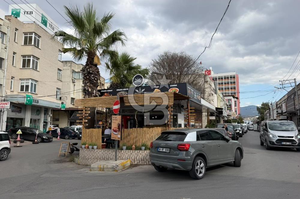 Gıda Çarşısı'nda İşlek Cadde Üzerinde Donanımlı Hazır İşletme