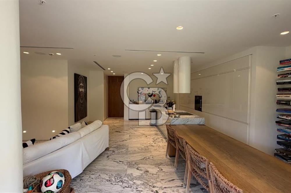 Çeşme Folkart Blu'da Denize Sıfır Bahçeli 3+1 Residence Daire