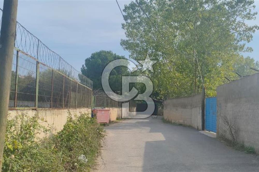Pirireis Mah. 1030 m2 Arsa İçinde bulunan Müstakil Ev