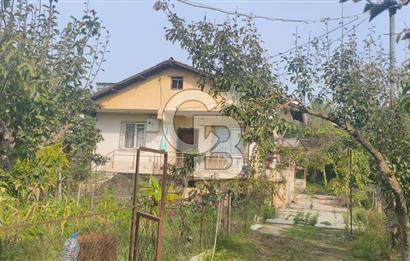 Pirireis Mah. 1030 m2 Arsa İçinde bulunan Müstakil Ev