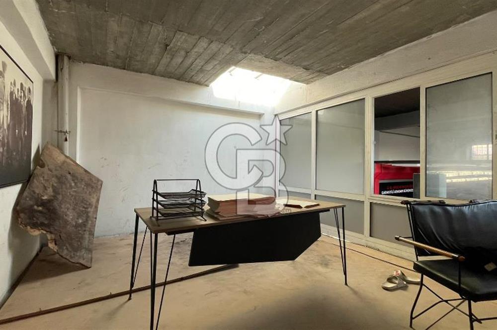 MUĞLA MENTEŞE SANAYİ SİTESİ’NDE DEVREN KİRALIK KÖŞE DÜKKÂN | 101 m² + 25 m² ASMA KAT
