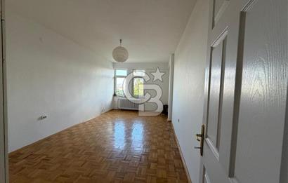 BEYSUKENT DİCLE CADDESİ ÜZERİNDE KİRALIK KÖŞE BİNA