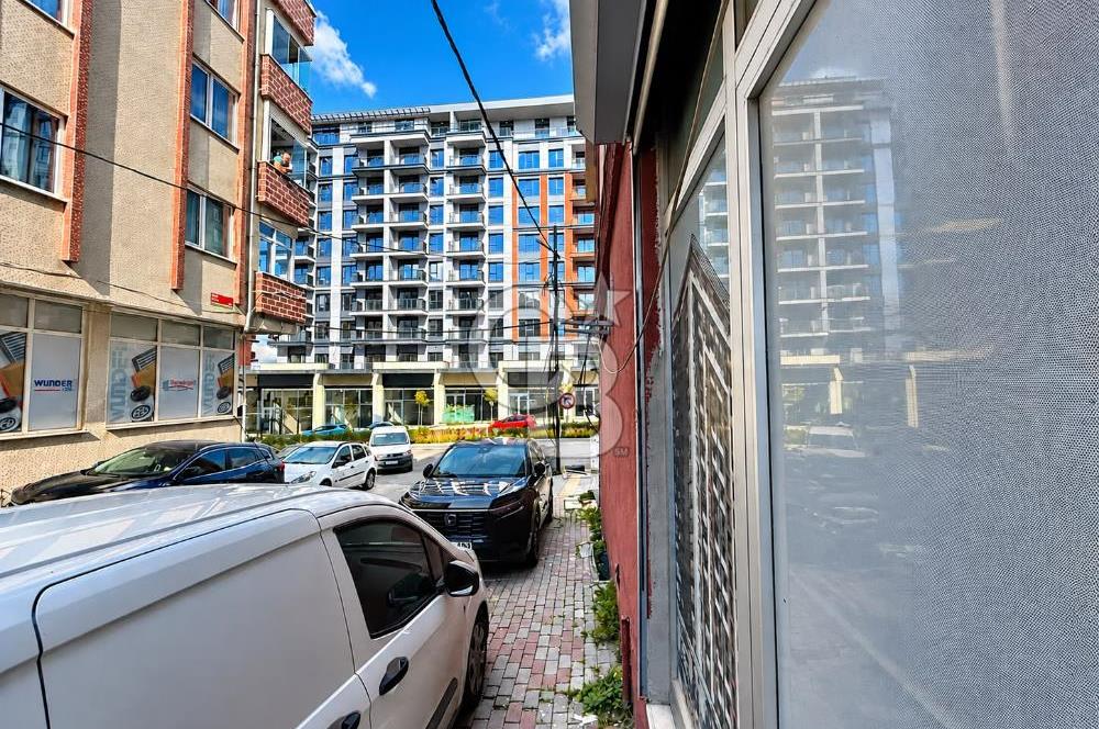 Seyrantepe'de Cadde Üstü Kiralık Dükkan - 70m²