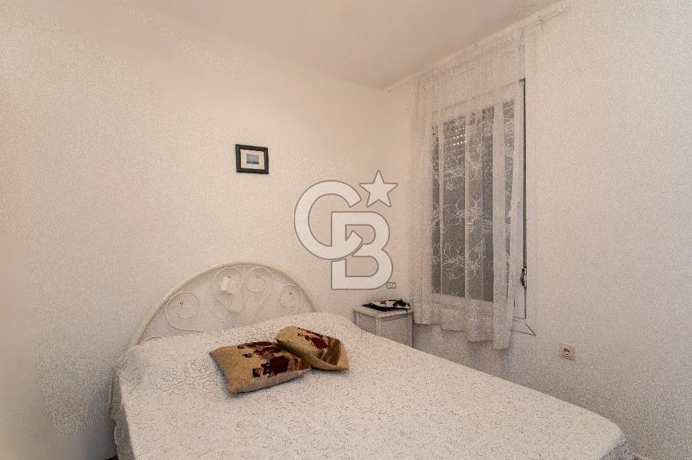 Foça Gencelli'de Satılık Denize Sıfır Müstakil Ev