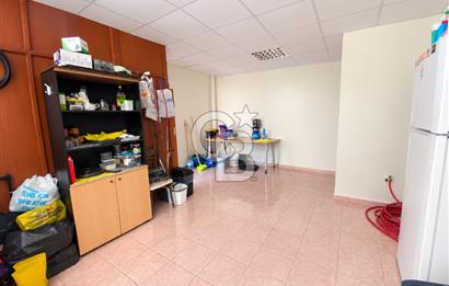 KÖRFEZ'DE ANA CADDEYE CEPHELİ, KÖŞE KONUMDA 4 KATLI KOMPLE BİNA
