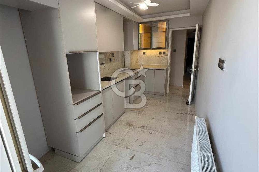 Bornova Ergene Mahallesinde Satılık Geniş 3+1 Daire