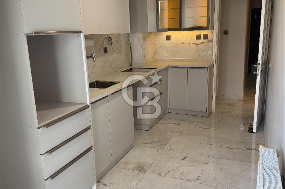 Bornova Ergene Mahallesinde Satılık Geniş 3+1 Daire