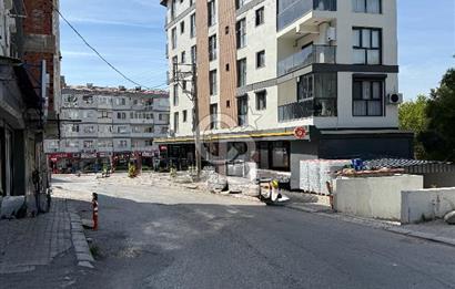 Bornova Ergene Mahallesinde Satılık Geniş 3+1 Daire