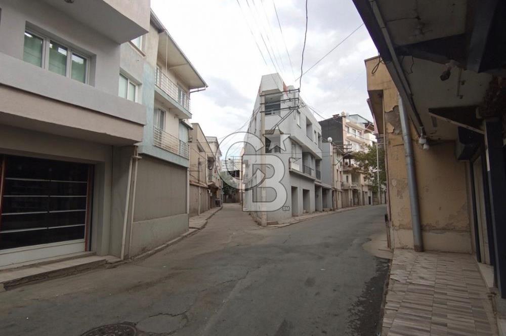 BORNOVA ALTINDAĞ CADDE ÜZERİ KÖŞE DÜKKAN