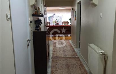 Karşıyaka Bahariye’de Önü Açık, Otoparklı, Çift Balkonlu 3+1 Kiralık Daire