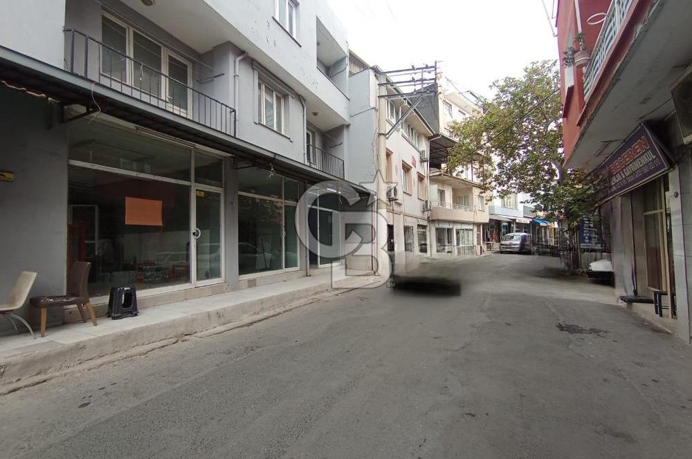 BORNOVA ALTINDAĞ’DA FERAH 3 CEPHELİ 3+1 SATILIK DAİRE