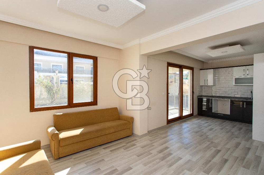 Foça Yenibağarası Mah. Satılık 1+1 Daire
