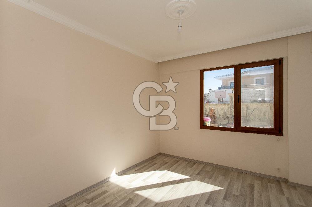 Foça Yenibağarası Mah. Satılık 1+1 Daire