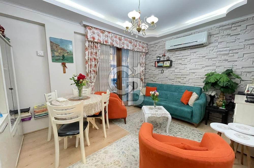 Karşıyaka Yalı Mahallesi'nde 1+1 Geniş Satılık Daire