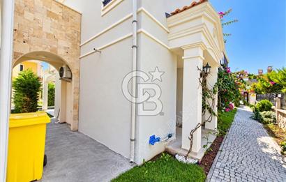 Storia Akdeniz Evleri Sitesinde Eşyalı 3+1 özel havuzlu villa