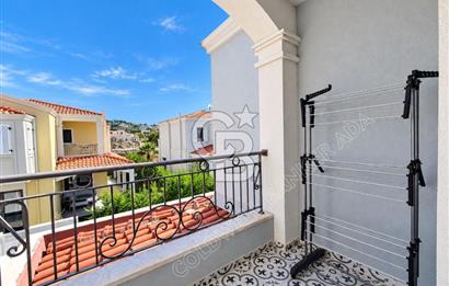 Storia Akdeniz Evleri Sitesinde Eşyalı 3+1 özel havuzlu villa