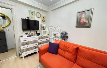 Karşıyaka Yalı Mahallesi'nde 1+1 Geniş Satılık Daire