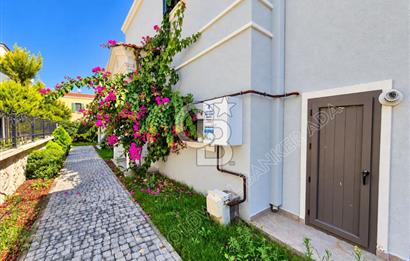 Storia Akdeniz Evleri Sitesinde Eşyalı 3+1 özel havuzlu villa