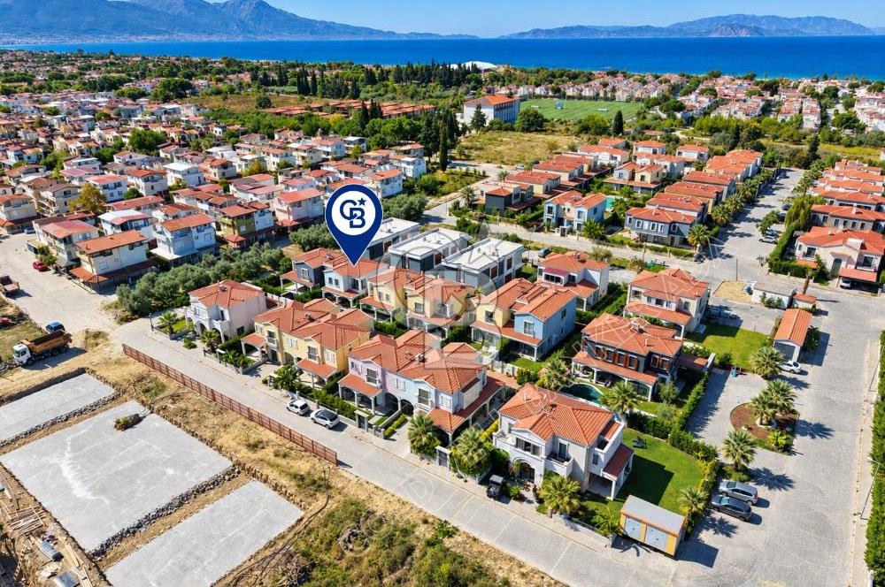 Storia Akdeniz Evleri Sitesinde Eşyalı 3+1 özel havuzlu villa
