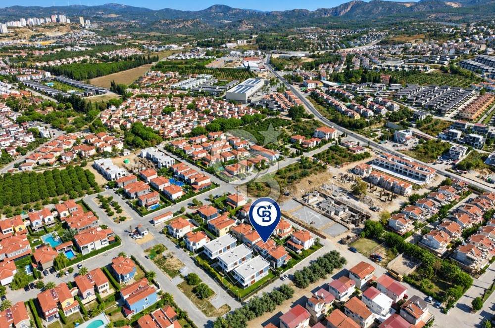 Storia Akdeniz Evleri Sitesinde Eşyalı 3+1 özel havuzlu villa