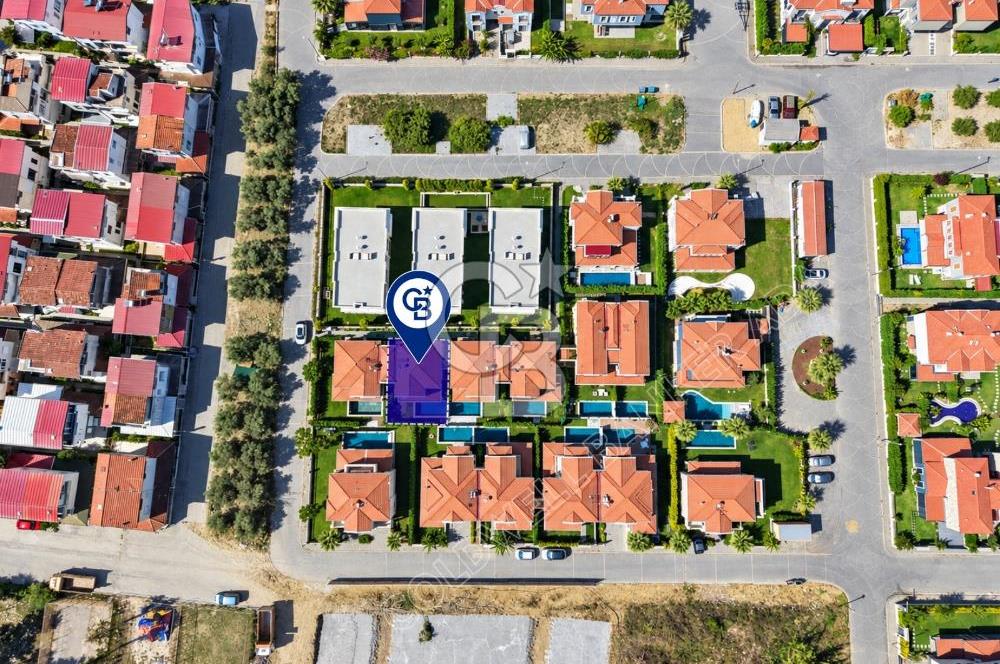 Storia Akdeniz Evleri Sitesinde Eşyalı 3+1 özel havuzlu villa