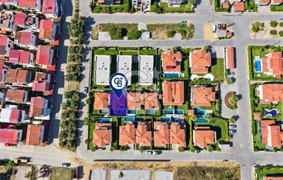 Storia Akdeniz Evleri Sitesinde Eşyalı 3+1 özel havuzlu villa