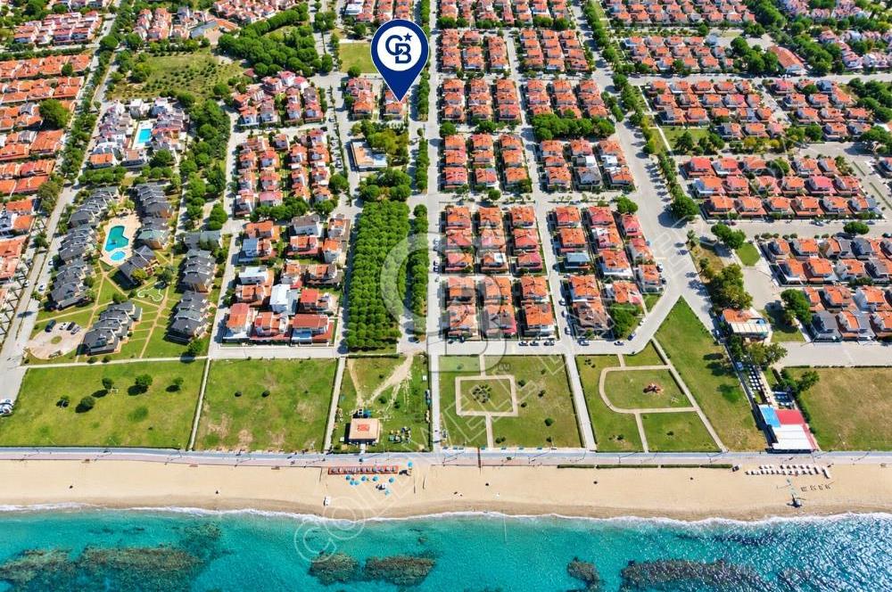 Kadıkalesi Deniz Tur Sitesi'nde Denize 50m, Yenilenmiş 2+1 Villa