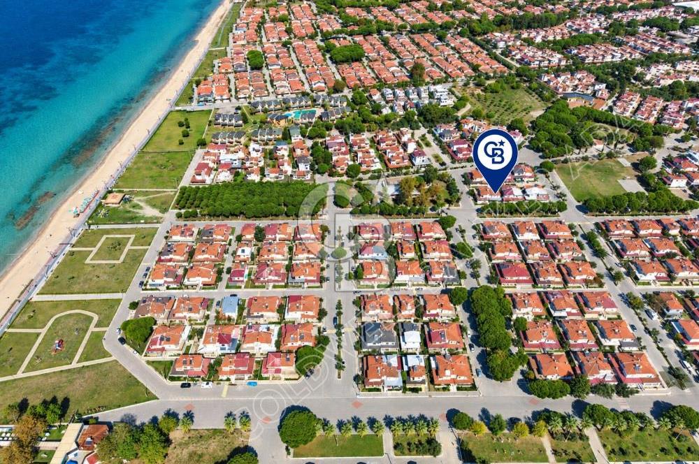 Kadıkalesi Deniz Tur Sitesi'nde Denize 50m, Yenilenmiş 2+1 Villa