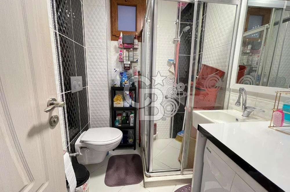 Karşıyaka Yalı Mahallesi'nde 1+1 Geniş Satılık Daire
