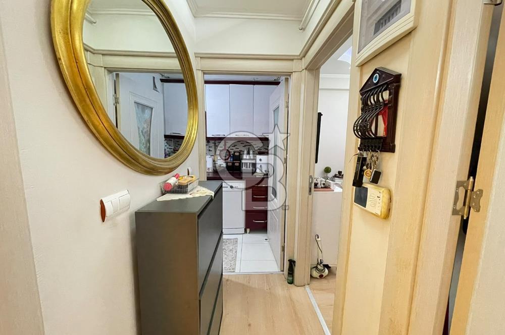 Karşıyaka Yalı Mahallesi'nde 1+1 Geniş Satılık Daire