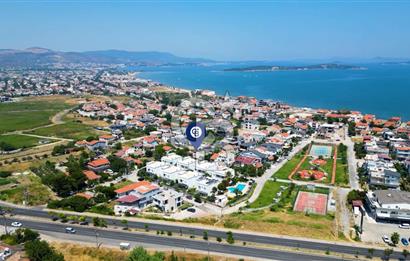 🌊 URLA ATATÜRK MAHALLESİ’NDE DENİZE YAKIN, BAHÇELİ TRİPLEKS MÜSTAKİL EV / VİLLA