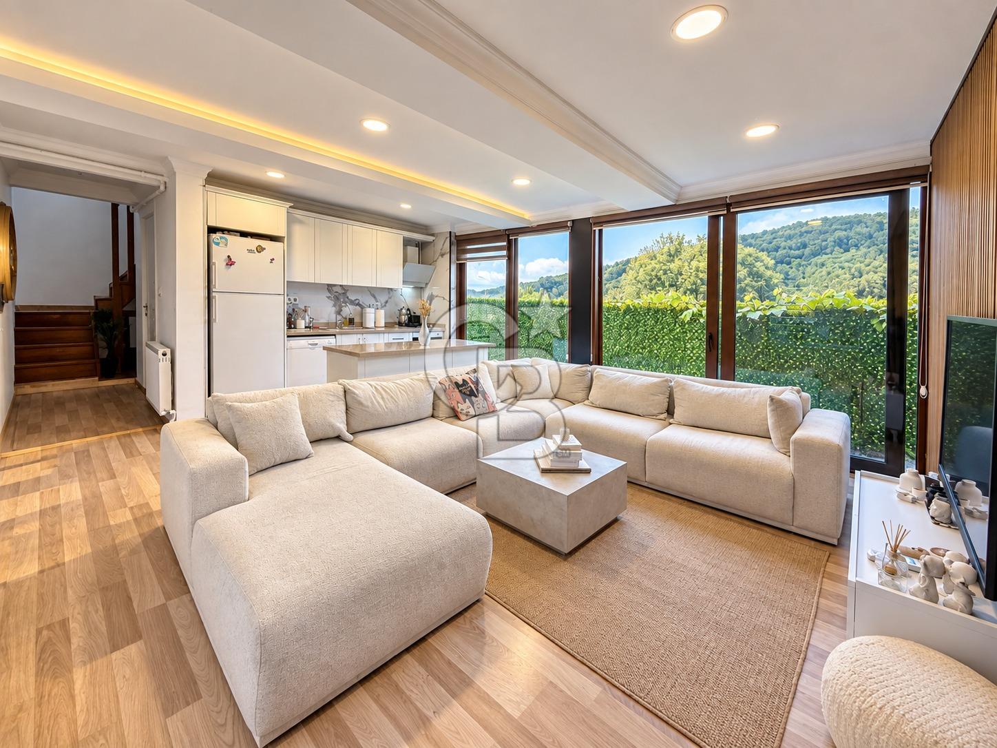 SARIYER GÜMÜŞDEREDE SATILIK VİLLA