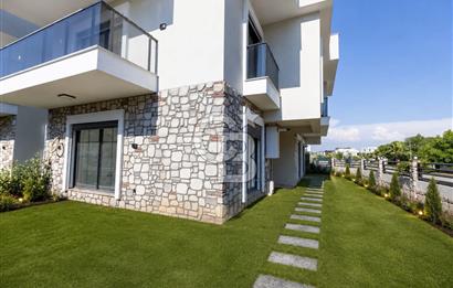 MENDERES COLDWELL BANKER POYRAZDAN KÖŞE KONUM LÜKS 4+1 VİLLA