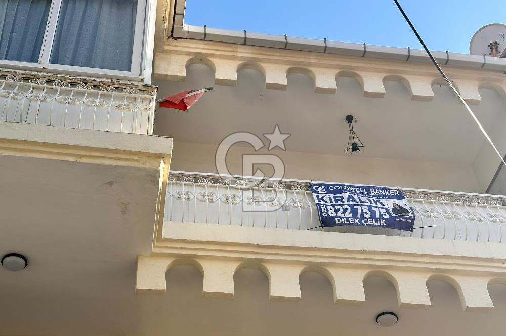 Foça İsmetpaşa Mah. Satılık 2+1 Daire