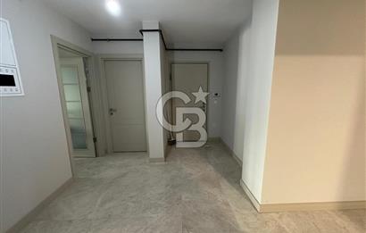 KADİKÖY OSMANAĞA MAH. SIFIR 3+1 KİRALIK İŞ YERİ / OFİS