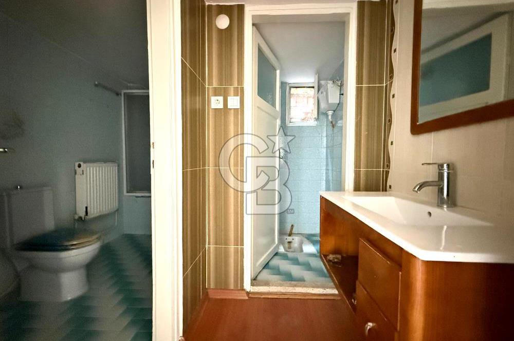 Yunusemre Aynı Ali Mahallesinde Cadde Üzeri Satılık 3+1 Daire