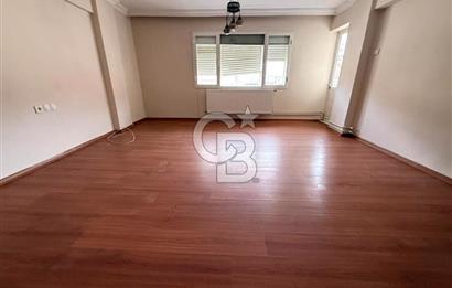 Yunusemre Aynı Ali Mahallesinde Cadde Üzeri Satılık 3+1 Daire