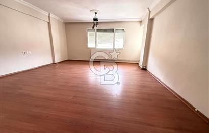 Yunusemre Aynı Ali Mahallesinde Cadde Üzeri Satılık 3+1 Daire