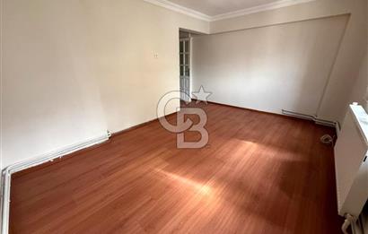 Yunusemre Aynı Ali Mahallesinde Cadde Üzeri Satılık 3+1 Daire