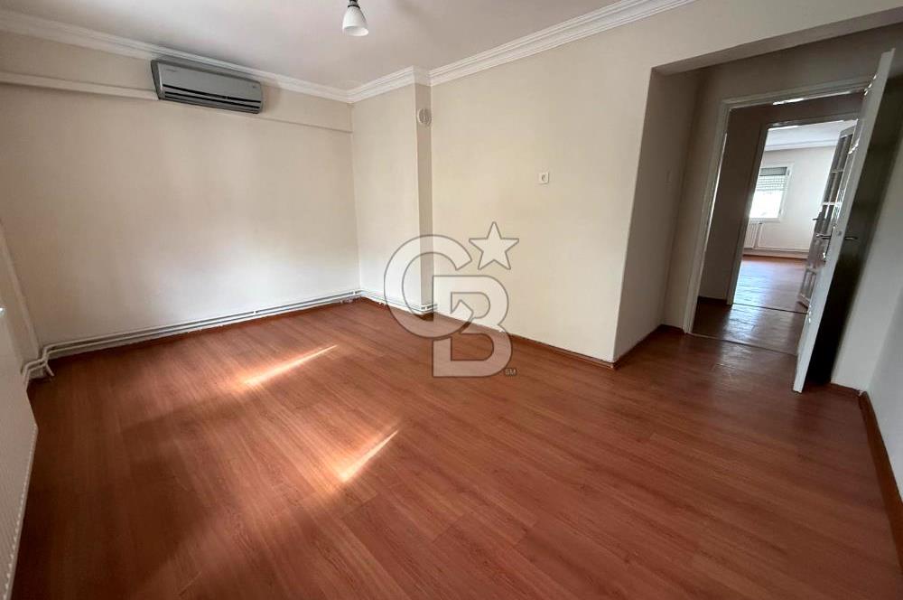 Yunusemre Aynı Ali Mahallesinde Cadde Üzeri Satılık 3+1 Daire
