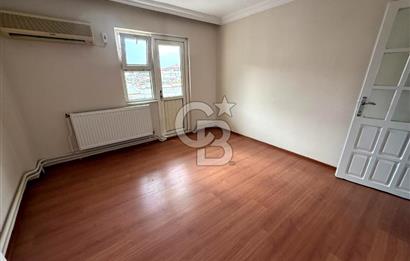 Yunusemre Aynı Ali Mahallesinde Cadde Üzeri Satılık 3+1 Daire
