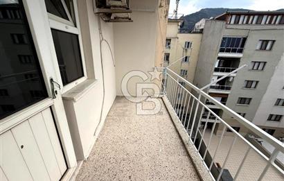 Yunusemre Aynı Ali Mahallesinde Cadde Üzeri Satılık 3+1 Daire