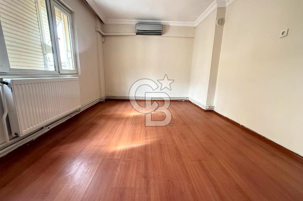 Yunusemre Aynı Ali Mahallesinde Cadde Üzeri Satılık 3+1 Daire