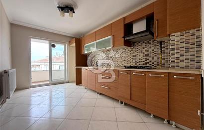 Yunusemre Aynı Ali Mahallesinde Cadde Üzeri Satılık 3+1 Daire