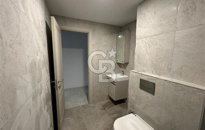 KADİKÖY OSMANAĞA MAH. SIFIR 3+1 KİRALIK İŞ YERİ / OFİS