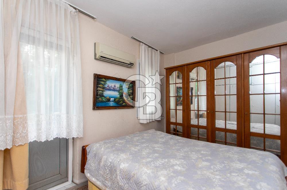 Foça Atatürk Mah. Eşyalı Satılık 2+1 Daire